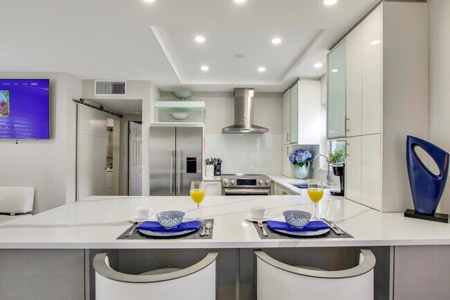 Foto del edificio - 100 Venetian Dr