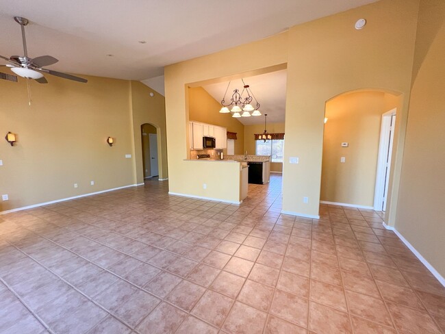 Foto del edificio - COTTONWOOD RANCH COMMUNITY-DEL WEBB