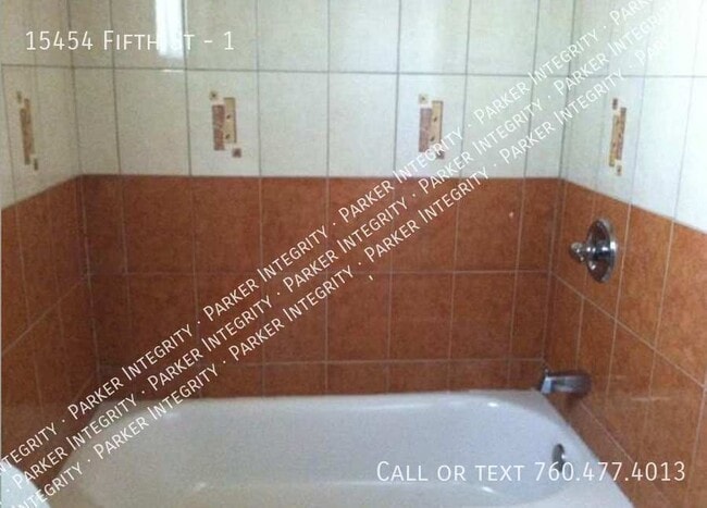 Foto del edificio - 15454 5th St
