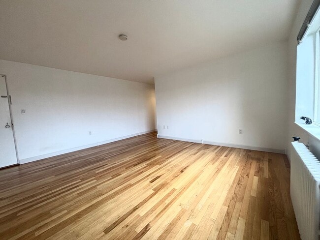 Photo - 1800 Taylor Ave N. #101 House