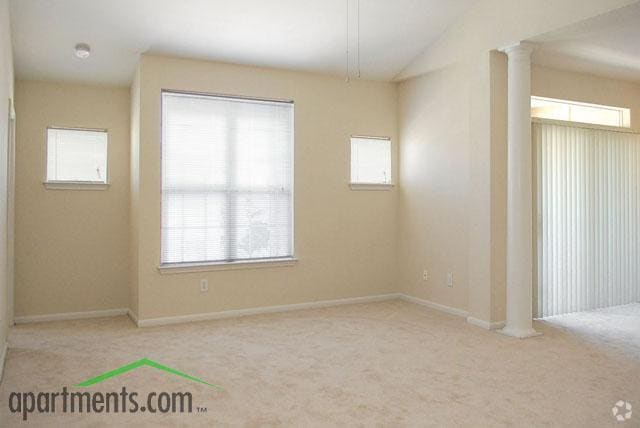 Living Room - Cascade at Fountain Lake