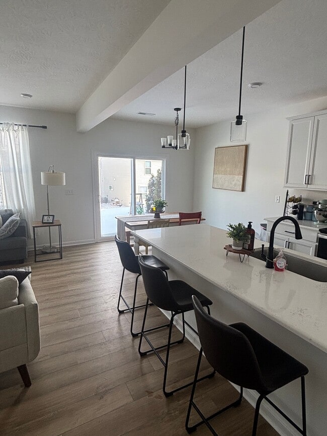 Foto del edificio - 3885 Volterra Ln