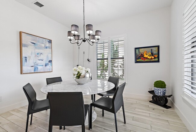 Foto del edificio - 2908 Gin Berry Way