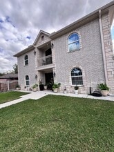 Building Photo - 7618 Linden St