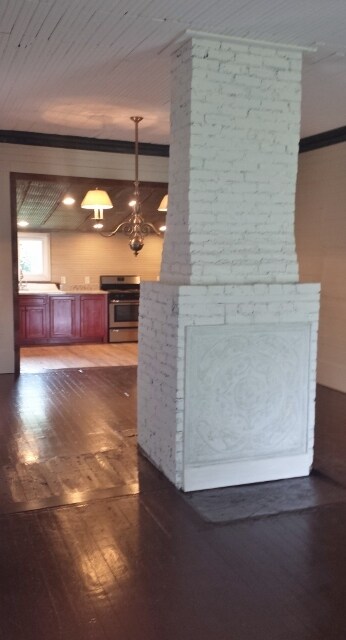 Foto del edificio - 135 Marble Mill Rd NW