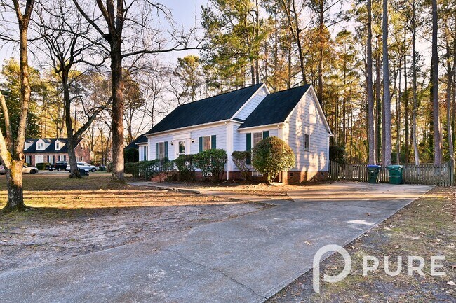 Building Photo - 3921 Linbrook Dr, Columbia, SC 29204