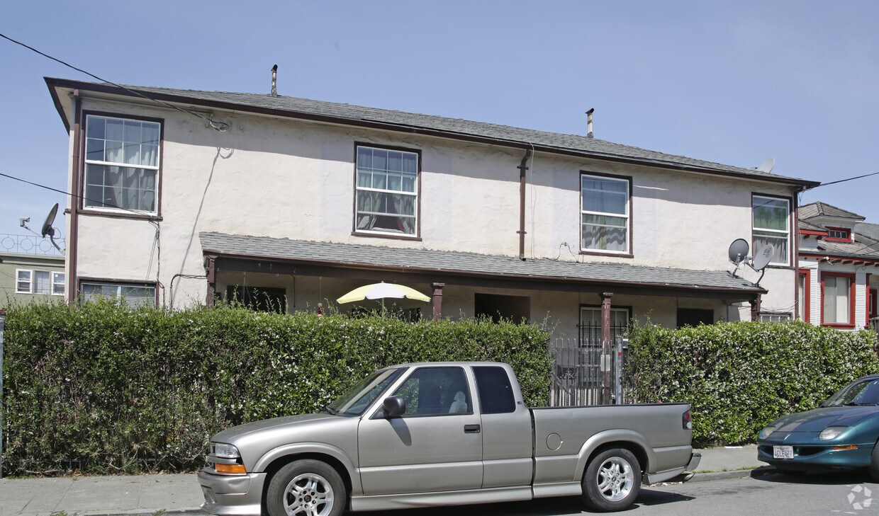 Building Photo - 3242 California St