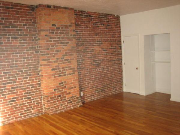 Building Photo - 752 Tremont St