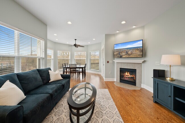 Foto del edificio - 501 Abbey Ridge Ct