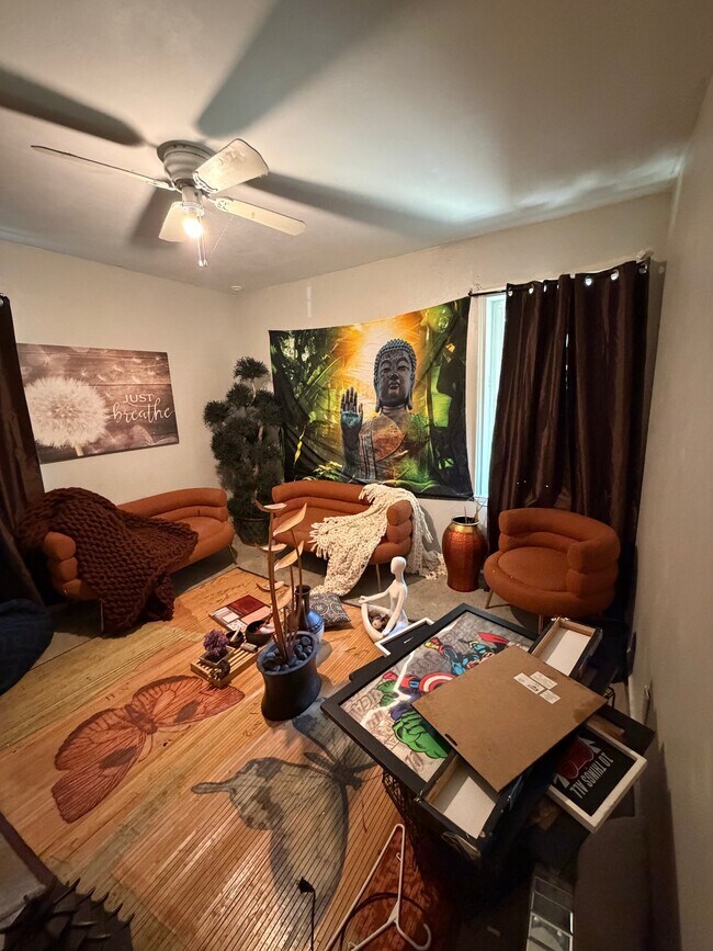Foto del edificio - 536 Green Leaf Ln