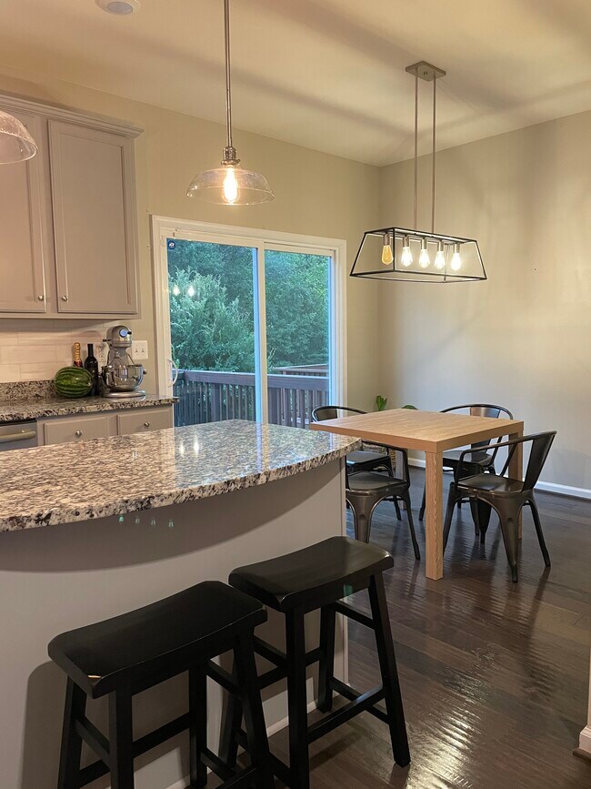 Building Photo - 2235 Mallard Landing Dr