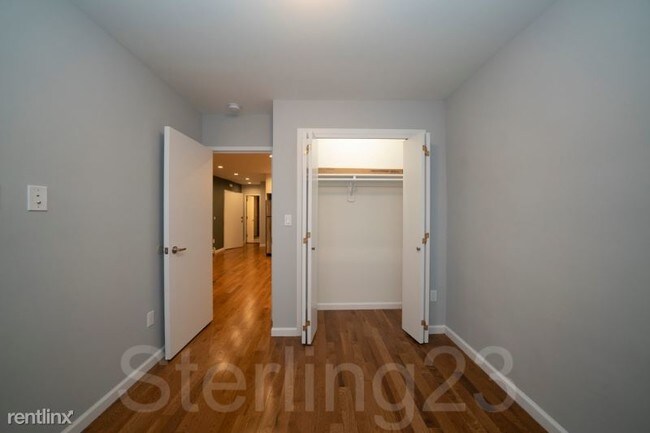 Foto del edificio - 49-17 21st Ave