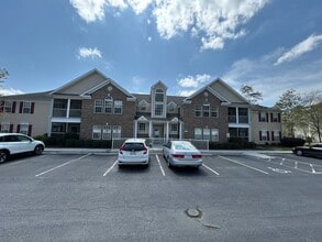 Building Photo - 131 Veranda Way