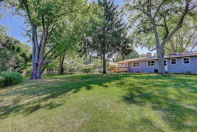 Building Photo - 5134 Pepin Pl
