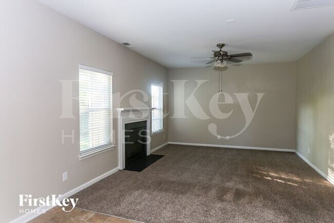 Building Photo - 11101 Dulin Creek Blvd