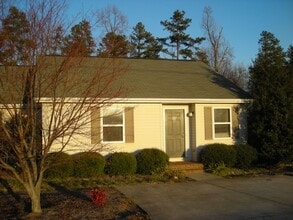 Building Photo - 197 Isle of Pines Rd