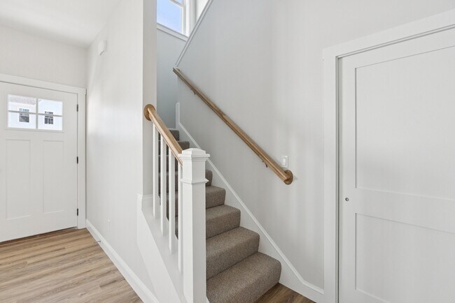 Building Photo - 1 Hoxton Ln