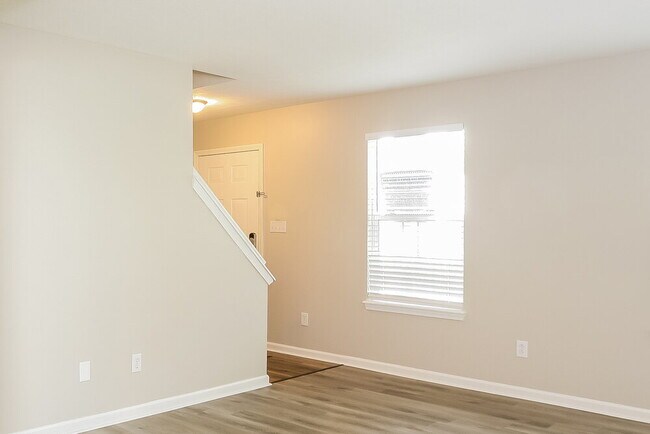 Foto del edificio - 4310 Blue Spruce Ct