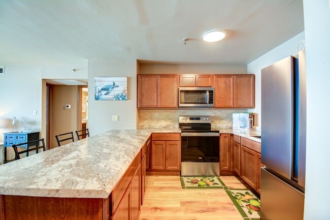 Building Photo - OCEAN FRONT *Off Season Rental* October 1s...