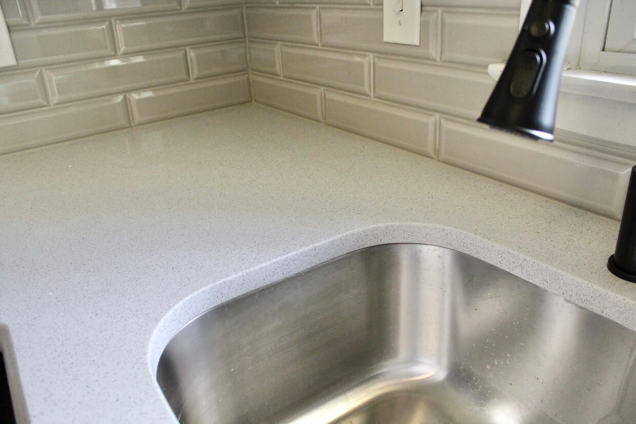 Building Photo - 50 Academy St N