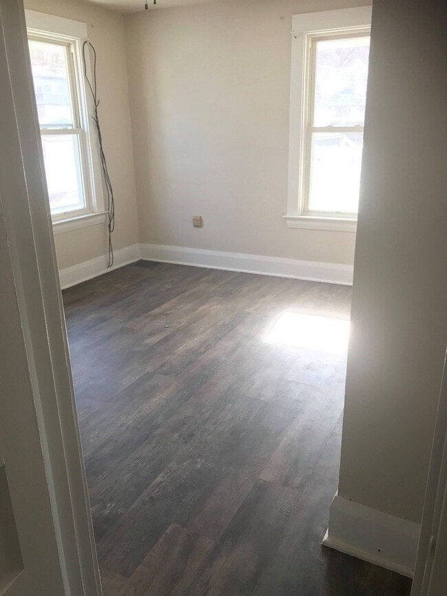 Bedroom - 104 N 8th St