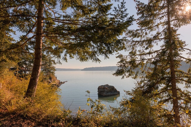 Building Photo - 9385 Reef Point Ln