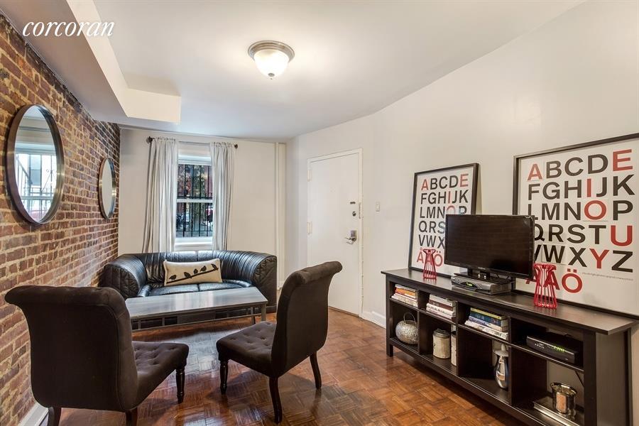 Primary Photo - 265 St James Pl