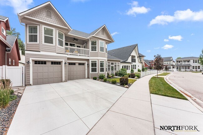 Foto del edificio - Elegant home near Downtown Eagle!