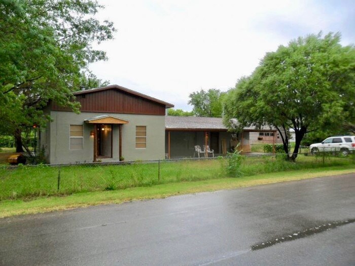 Primary Photo - Beautiful South Valley Home, Don't Miss It!