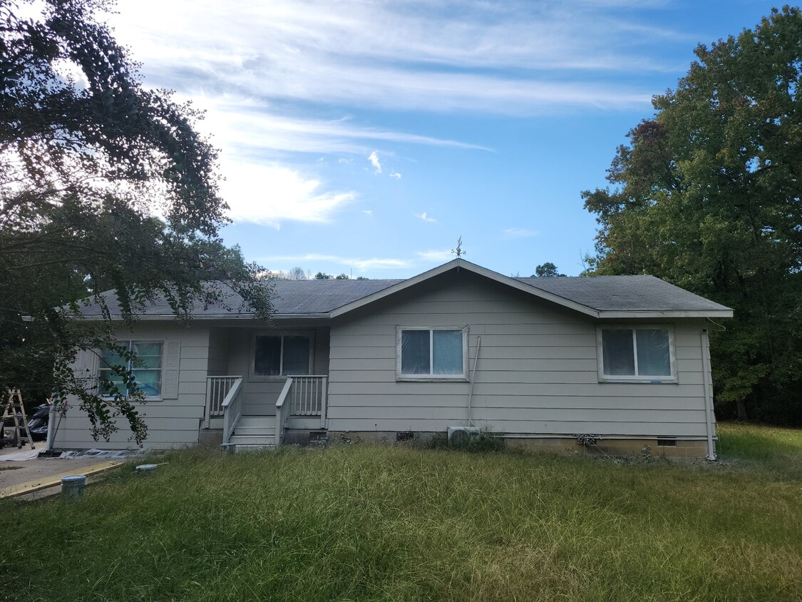Primary Photo - 2735 Thomas Rd