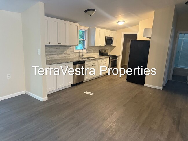 Foto del edificio - Single Family in Williamstown. Eligible fo...