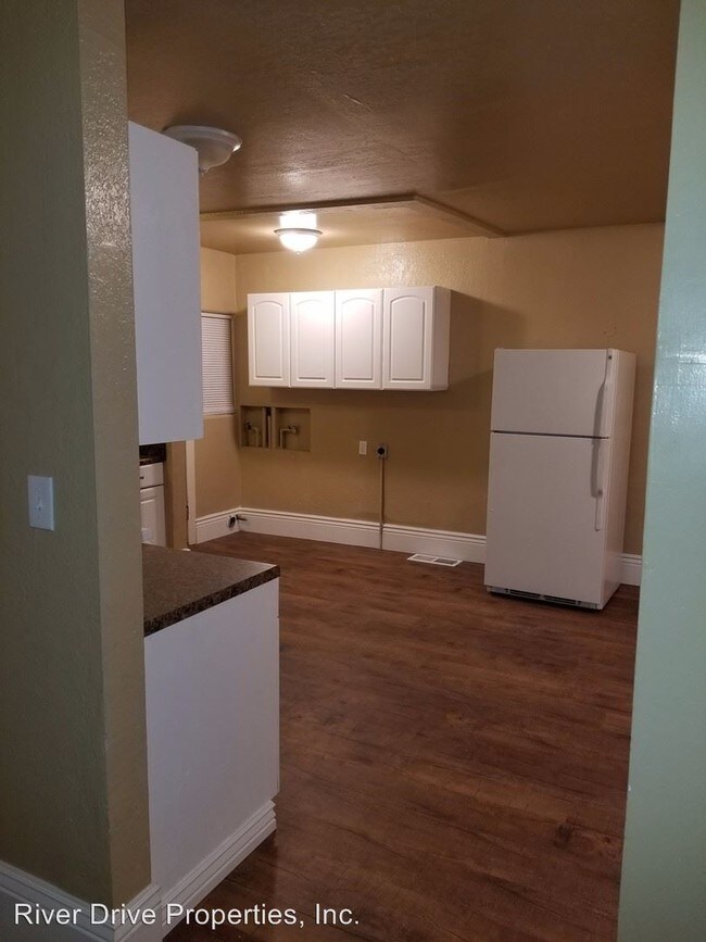 Building Photo - 2 br, 1 bath Apartment - 1819 Q Street