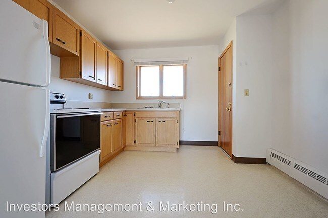 Building Photo - 2028 5th St NW