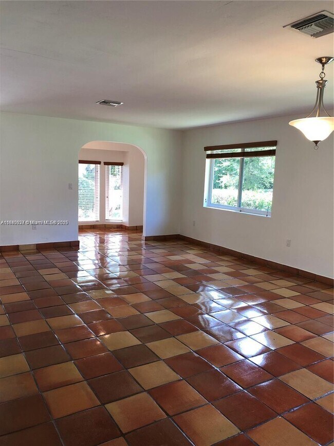 Foto del edificio - 922 Monterey St