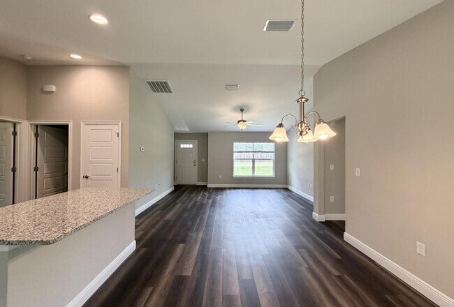 Building Photo - 8183 N Dyke Way