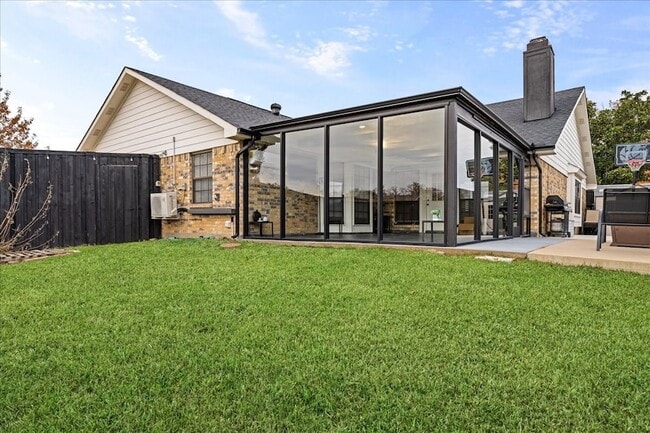 Photo - 1208 Kesser Dr House