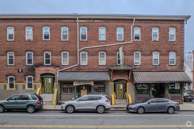 Entrance - Lyman Street Apartments