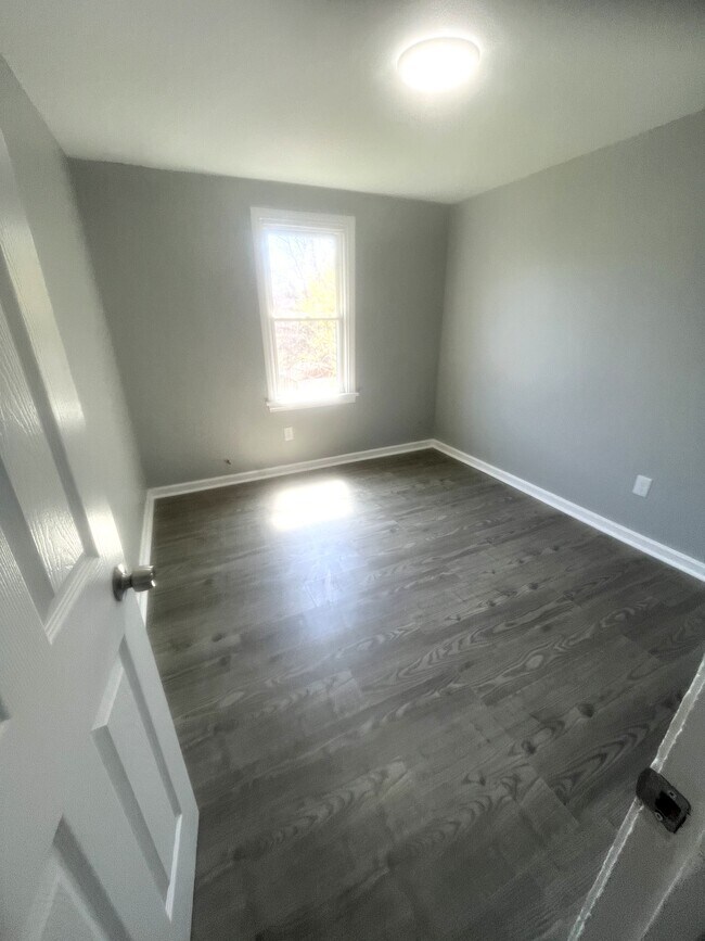 Foto del edificio - 1117 E 9th St