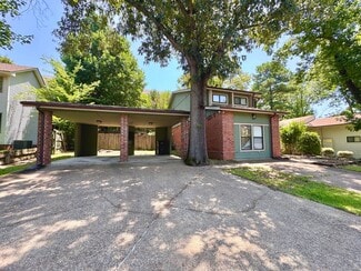 Building Photo - 9 Tanglewood Dr
