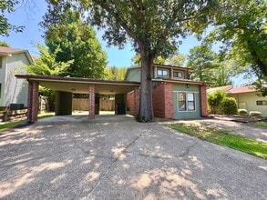 Building Photo - 9 Tanglewood Dr