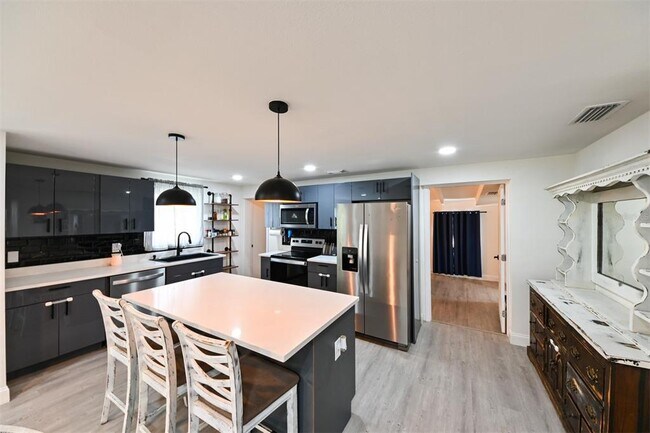 Foto del edificio - 4114 W Olive St