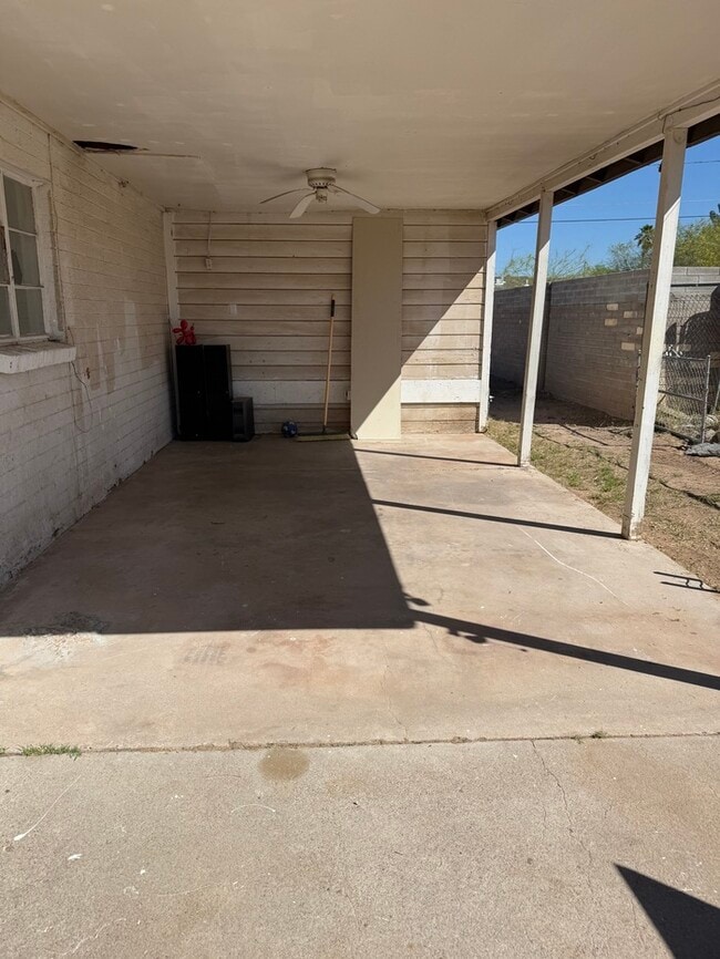 Foto del edificio - House For Rent