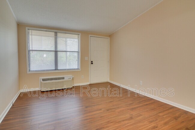Building Photo - 159 Fister Ct