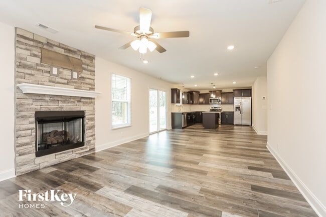 Building Photo - 2909 Teakwood Dr