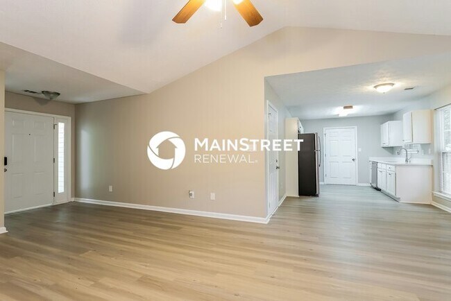Foto del edificio - 3 Bedroom Pet-Friendly Home in Gainesville, GA with Main Street Renewal