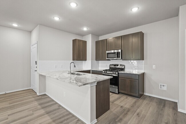 Building Photo - 1102 Hugh Lndg Rd