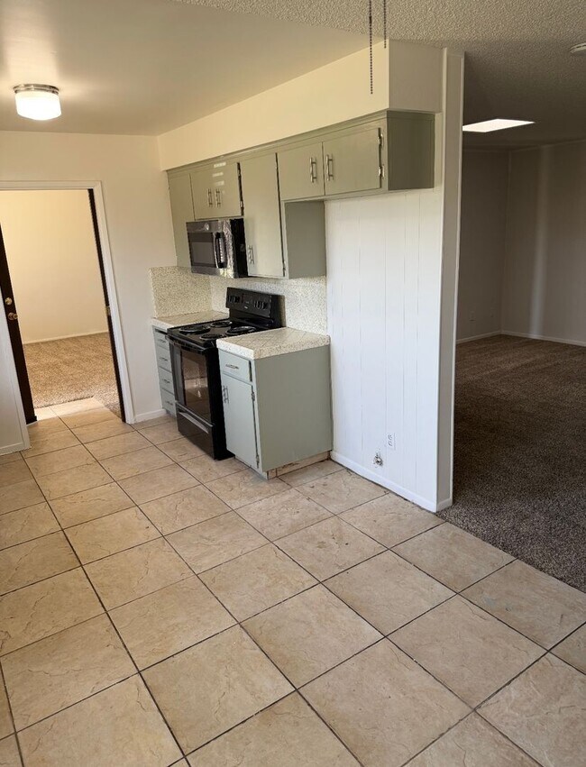 Building Photo - Single Family Home