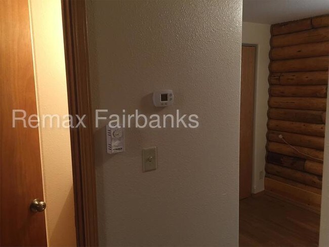 Building Photo - 1370 Giannas Ct