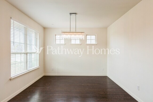 Foto del edificio - 2618 Fawn Valley Ave