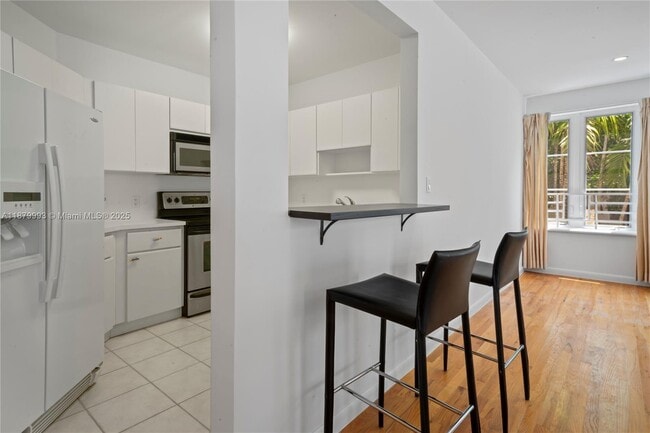 Foto del edificio - 1018 Meridian Ave